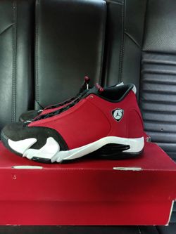 Jordan size 9 Toro