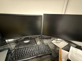 Computer screens. Move out sale need gone by today. Best offer takes it