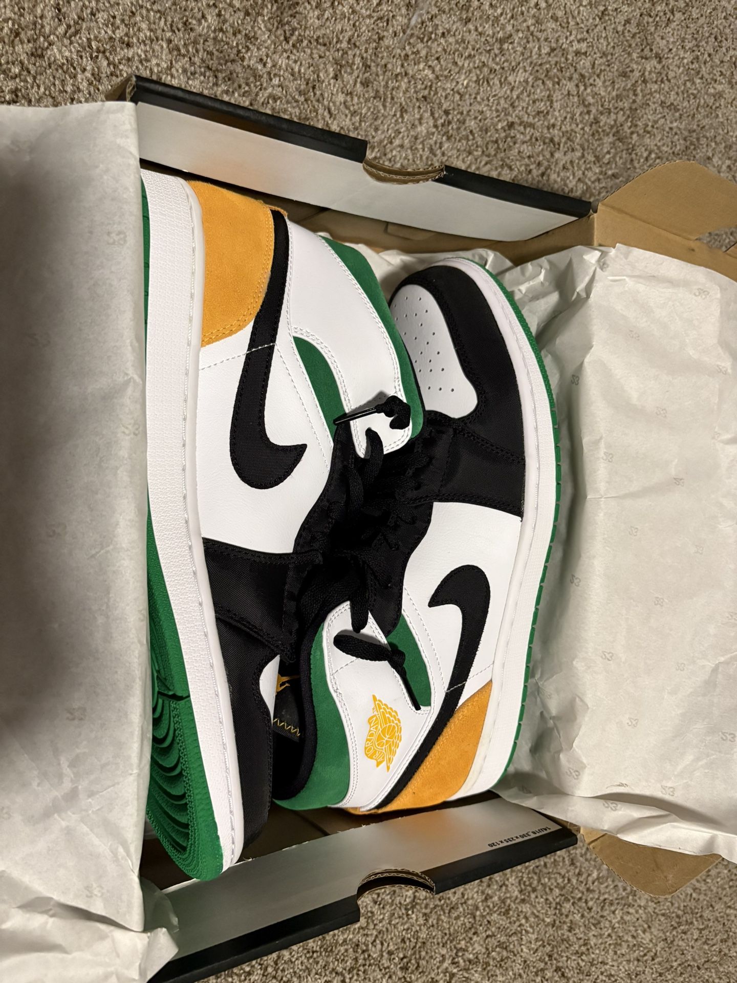 Jordan 1 SE