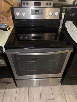 Whirlpool electric Range / covection oven