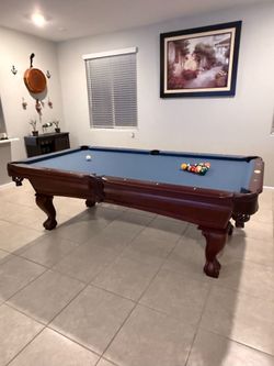 Pool table Thomas Aaron