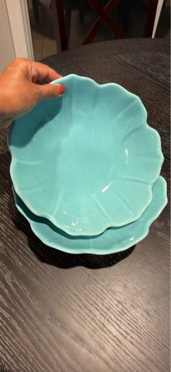 Set of 2 turquoise bowls. New