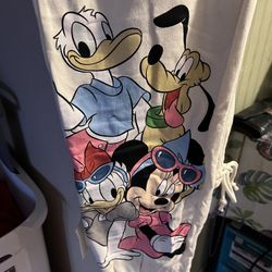 Disney women’s joggers 2xL