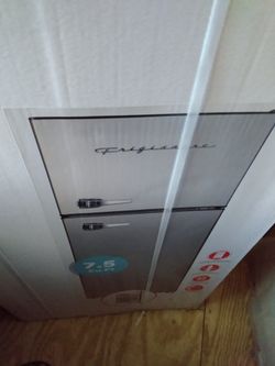 7.5 Stainless Steel Refrigerator
