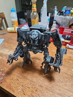 Transformers Buzzworthy Nest Bonecrusher