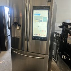 📱 Beautiful Samsung 3-Door Smart Refrigerator! 