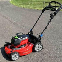 Toro Electric Self-Propelled Lawn Mower 