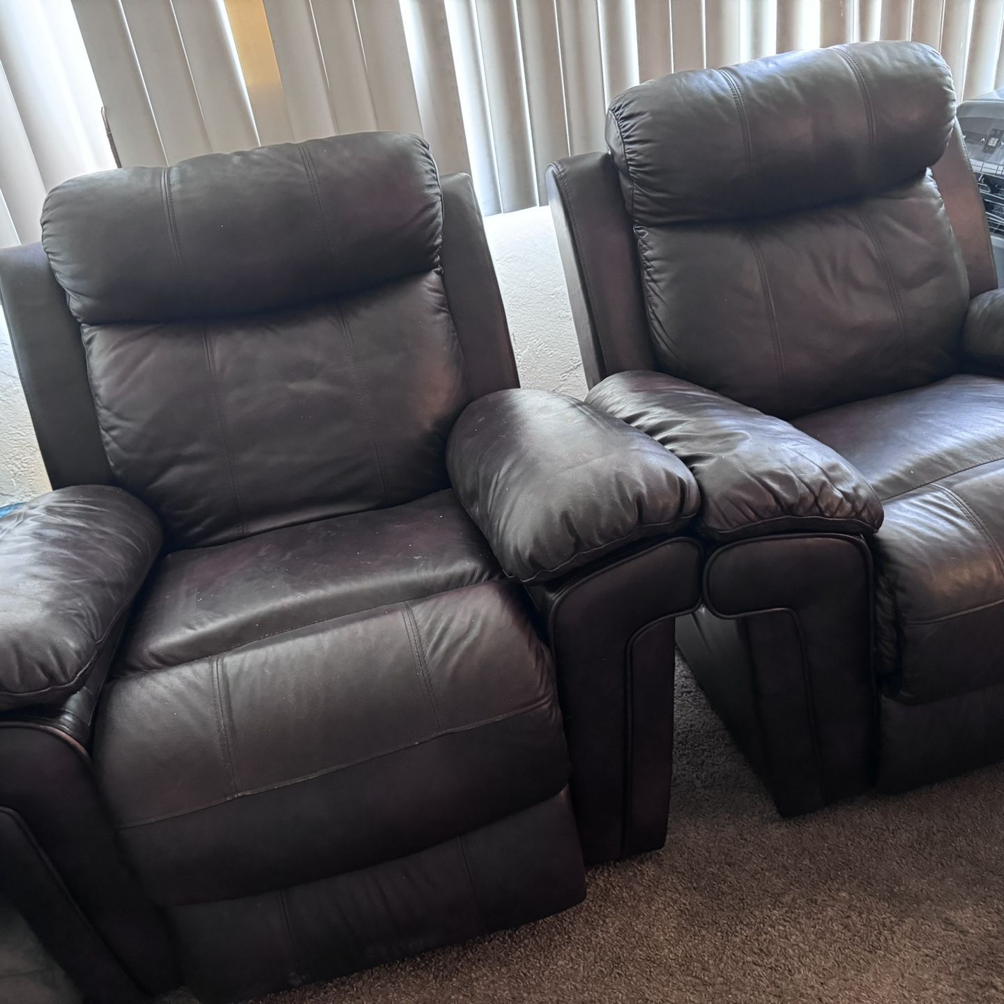 Lazy boy Electric Recliner Bundle 