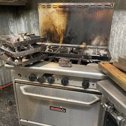 Commercial 6 Burner Stove/Oven