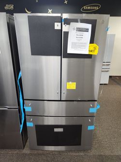 $2000 MEMORIAL DAY SALE FRIDGE & MICROWAVE