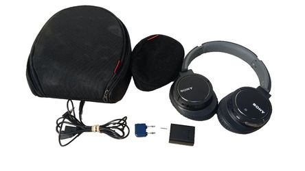 Sony Wireless Noise Cancelling Headset with Case And Cords MDR-ZX770BN | Tested