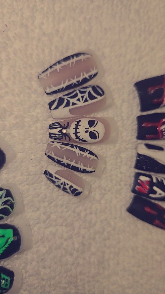 Spooky Nails