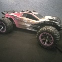 Traxxas Rustler 4x4