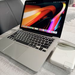 MacBook Pro 13.3” Retina/ 2.7GHz Intel i5/ 8gb ram/ 256gbSSD/MacOS Monterey/ Gpu Iris / Super🧼