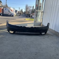 2005 Ford Focus Front Bumper Cover #B1085 FO1000 585