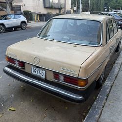 1979 Mercedes-Benz 300