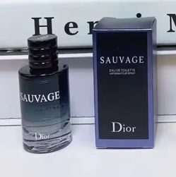 Parfum sauvage Dior mini bottle