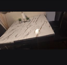 Dining Table with 4 chairs