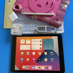 Apple IPad 7th Generation (10.2” Retina /Latest IOS 18/ 2019 model) 32GB with stylus pen, keyboard, case & Accessories (128GB $299)