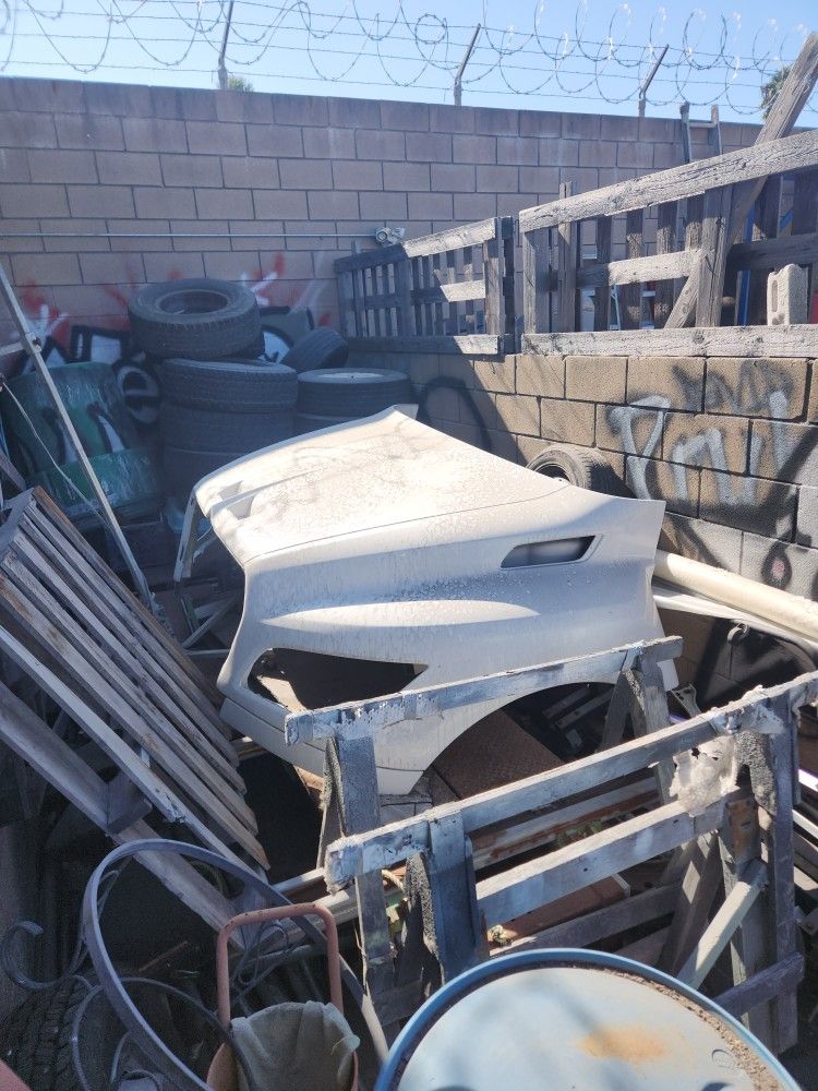 2023 International MV Series Front Hood Clip