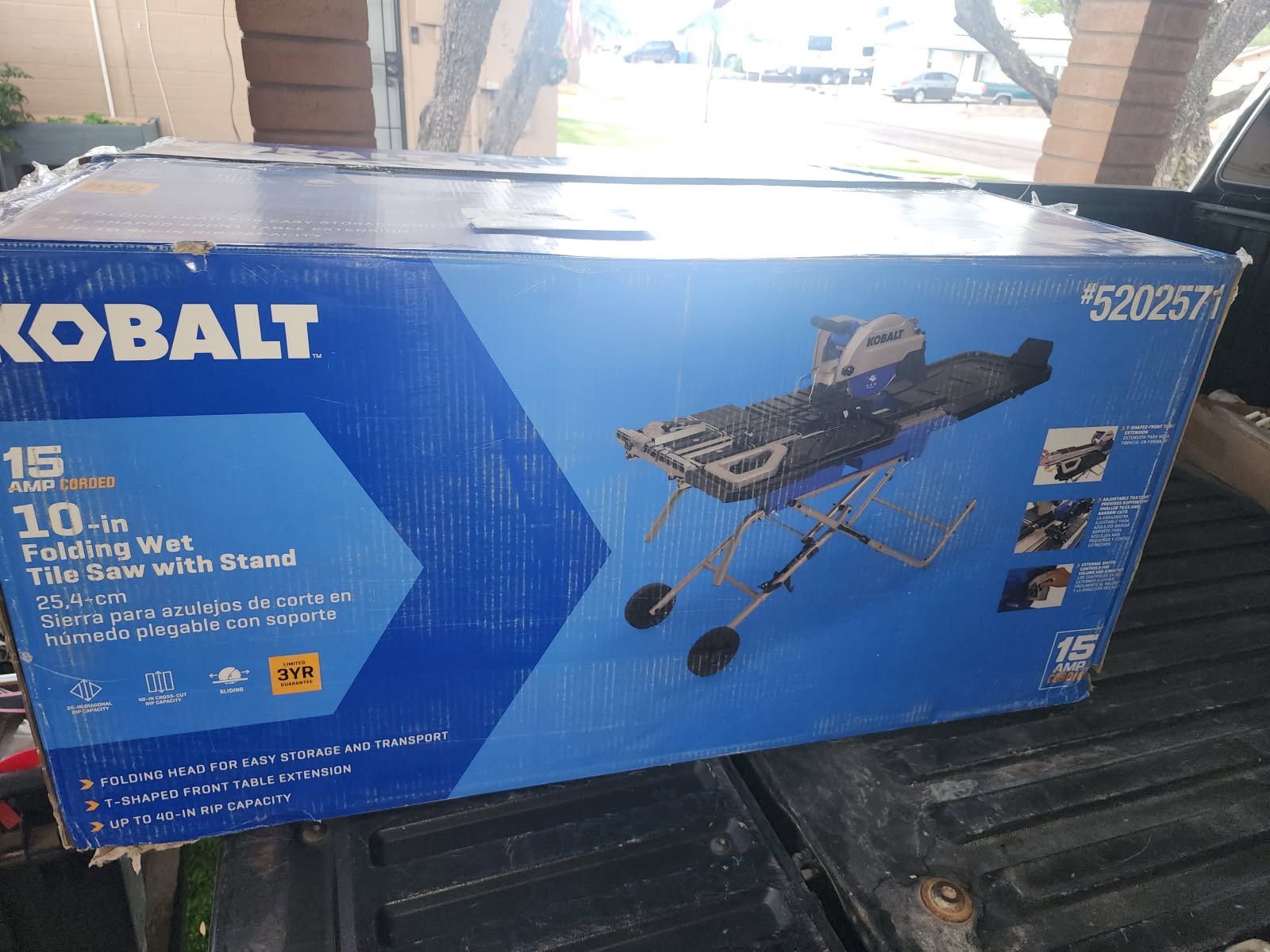KOBALT FOLDING WET TILE SAW WITH STAND