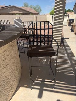 8 metal barstools