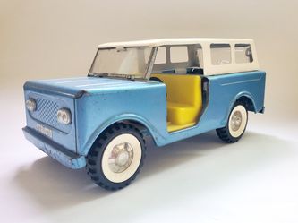 Vintage Structo International Scout pressed steel toy truck.