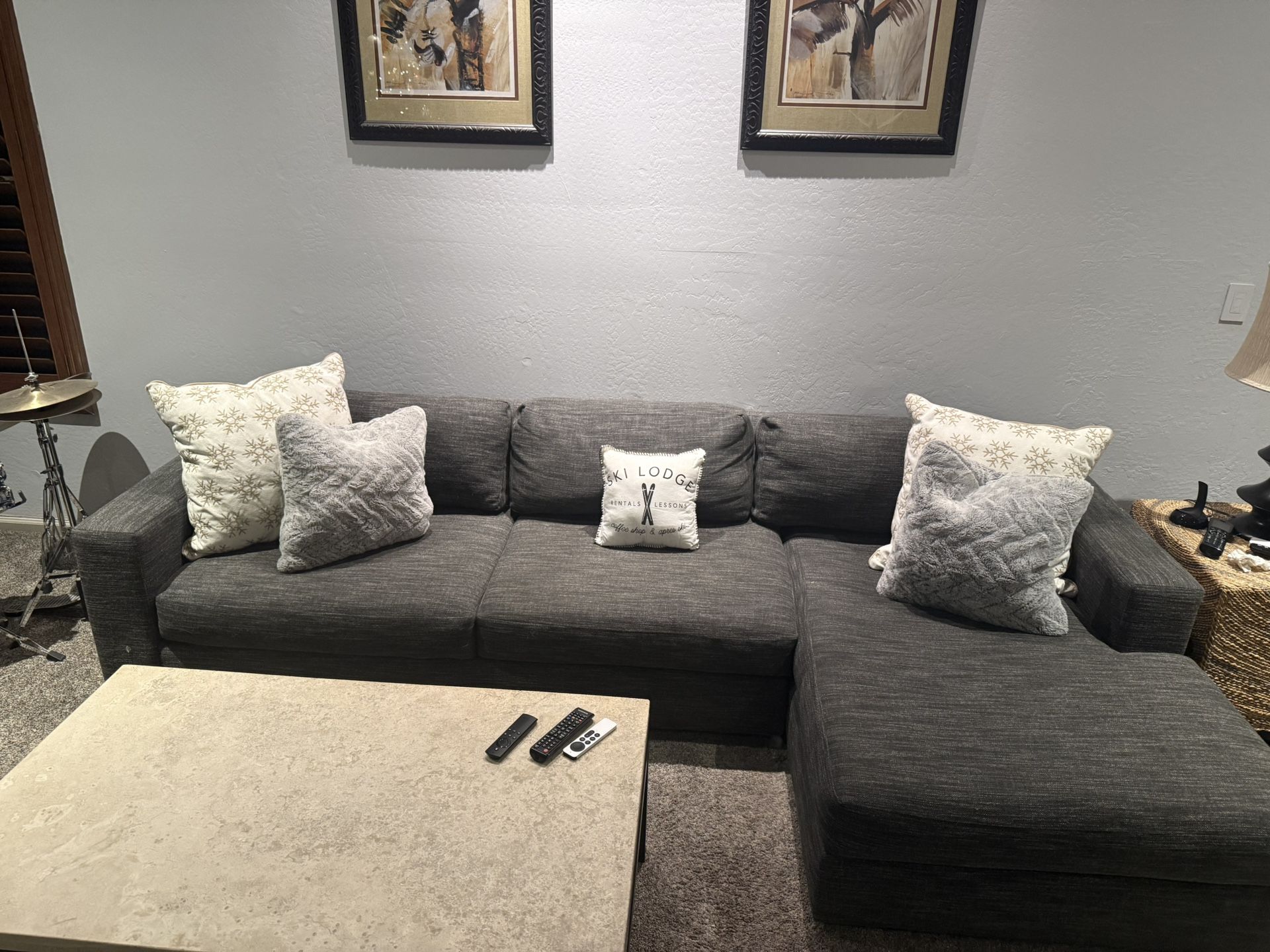 West Elm Urban 2pc Sectional w/Chaise