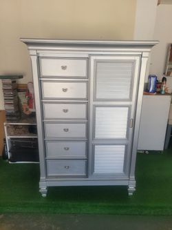 Armoire