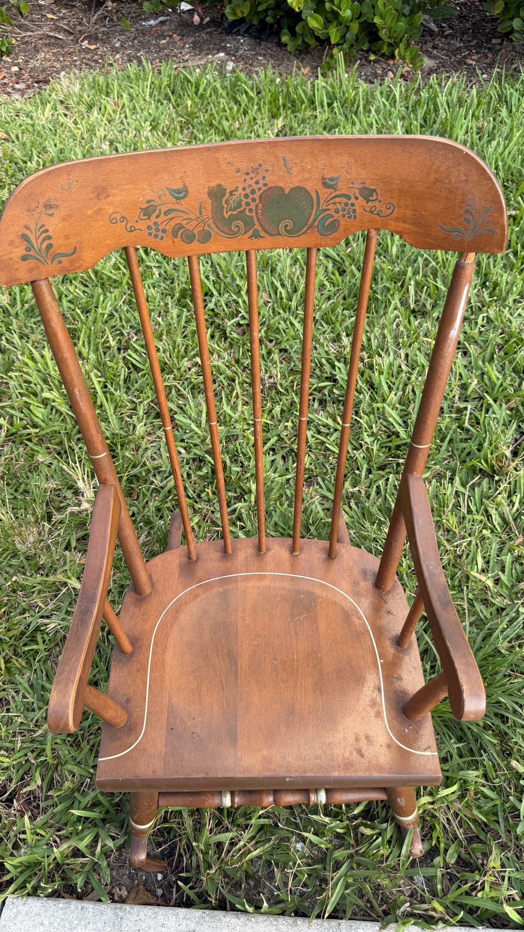 VINTAGE HEDSTROM CHILD’S ROCKER ROCKING CHAIR