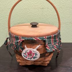Longaberger  Christmas Green Jingle Bell Basket 1994-line 11”X 9”