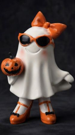 NWT 14"x10" Diva Ghost Halloween Figurine Summerween HTF