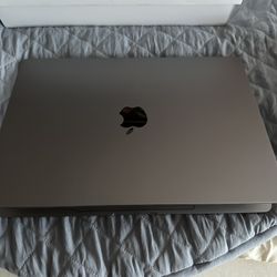 2023 MacBook Air 2M 8 Gig 256