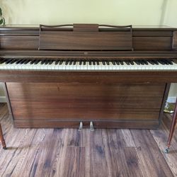 1964 Wurlitzer Spinet Piano