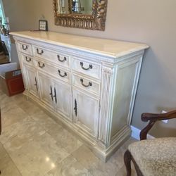Break Front Buffet Solid 
