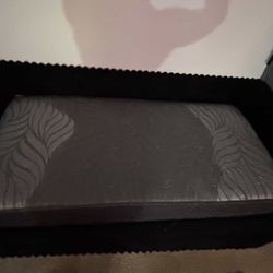 Phillip Modern Upholstered Daybed With Pullout Bed & Stripped Design Black 