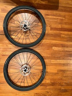 Vision Team 30 Disc Alloy Road Bike Wheels 700C 24H, TA, 100 front, 142 rear, Vision hubs, HG or XDR
