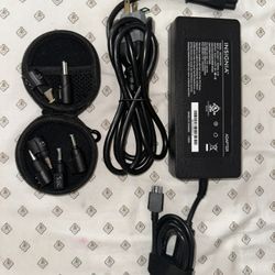 Universal 180W High-Power Laptop Charger - Black