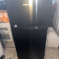 Hisense Mini Fridge