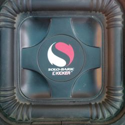 Solo Baric Subwoofer 8" Made By Kicker