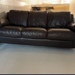 BROWN LEATHER COUCH