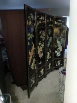 4 Season Chinese Divider  