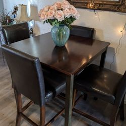 Dinning Table 