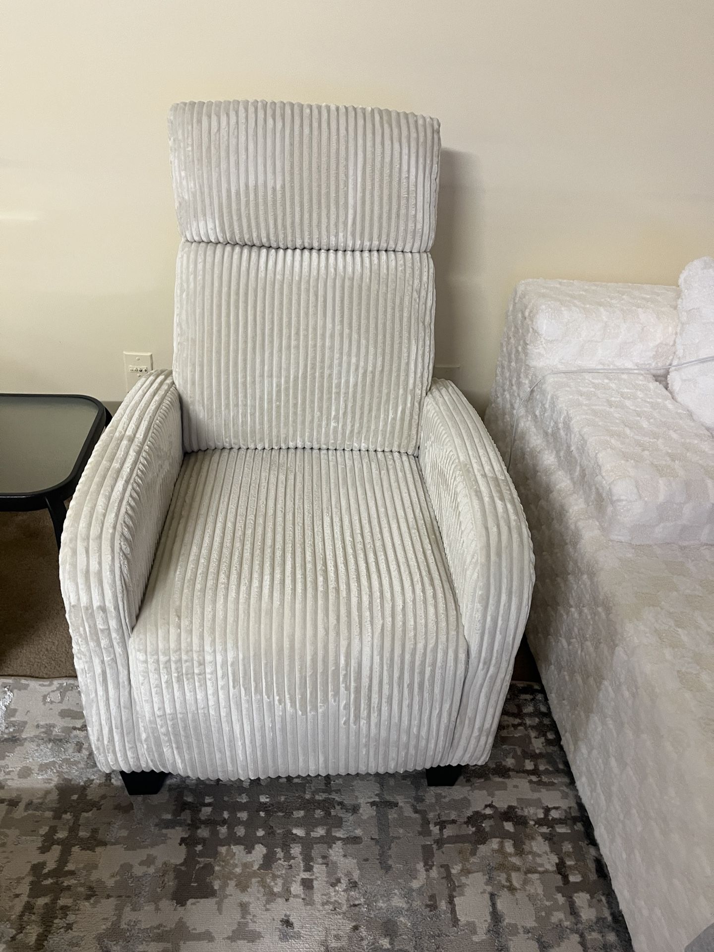 Brand New In Box Beige Chair $200 Each Only 2 Left Descriptions In Photos Pick Up Gaithersburg Md20877