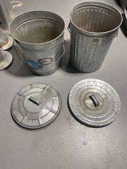 Vintage Galvanized Metal Trash Cans – 10 Gallon (Set of 2)