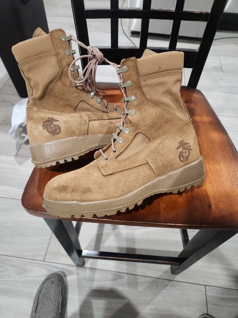Military Boots Size 8.5R