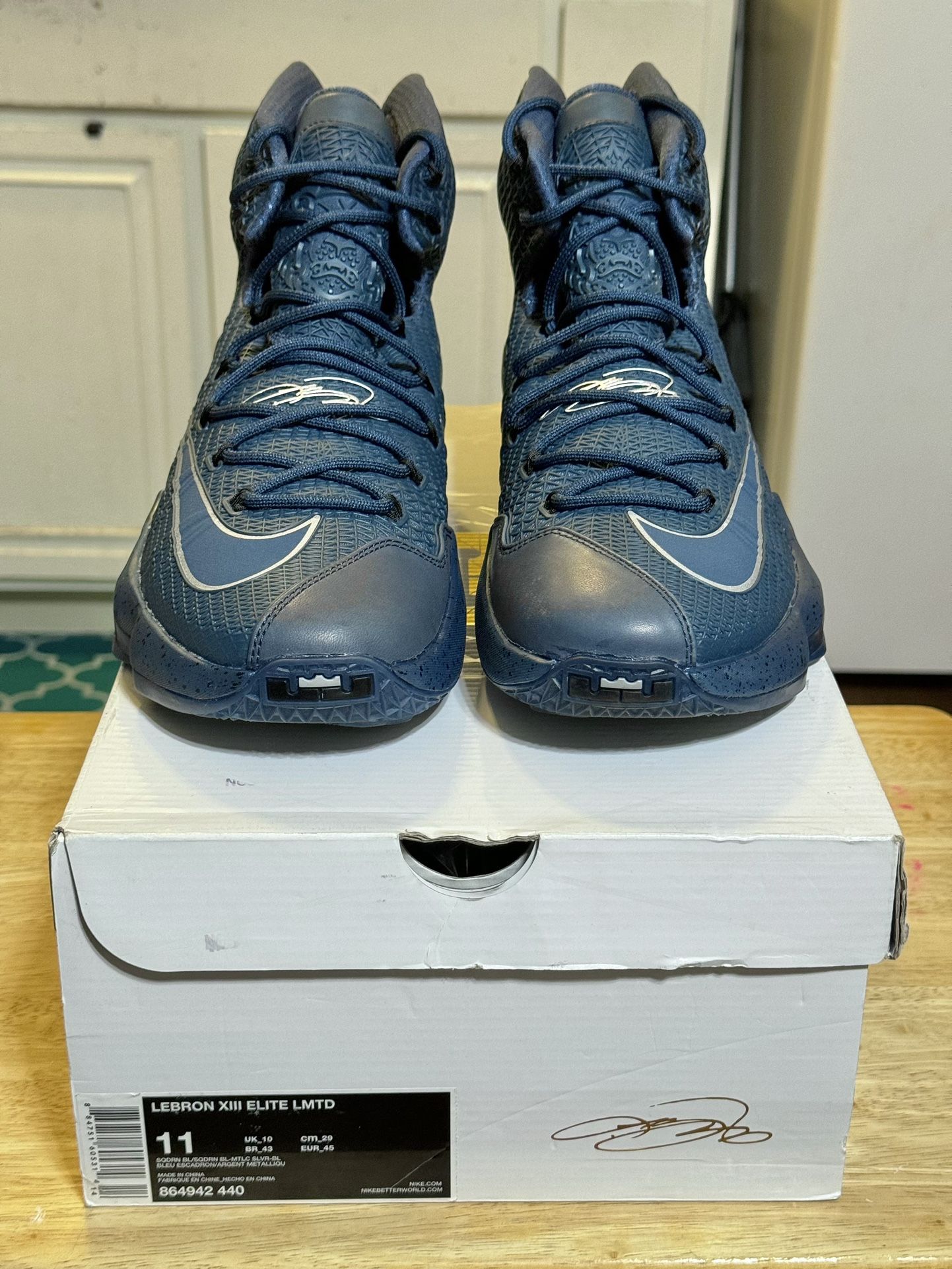 Nike LeBron 13 Elite LMTD size 11 display picture 2