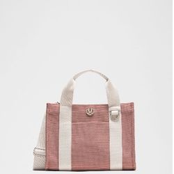 Lululemon Tote Bag  **NEW**