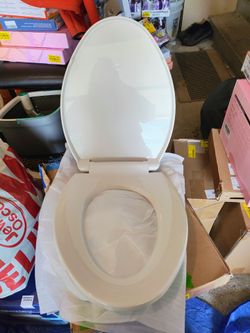 ROSYNEY Elongated Toilet Seat – White