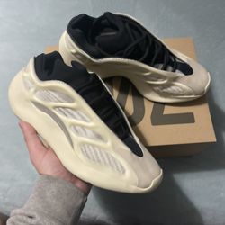 Yeezy 700